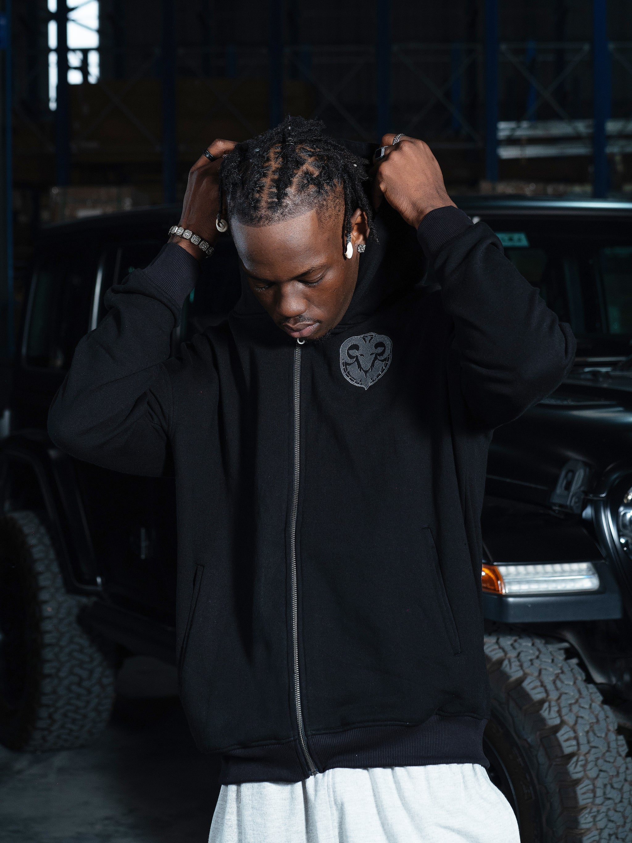 HERITAGE ESSENTIAL ZIPPER HOODIE