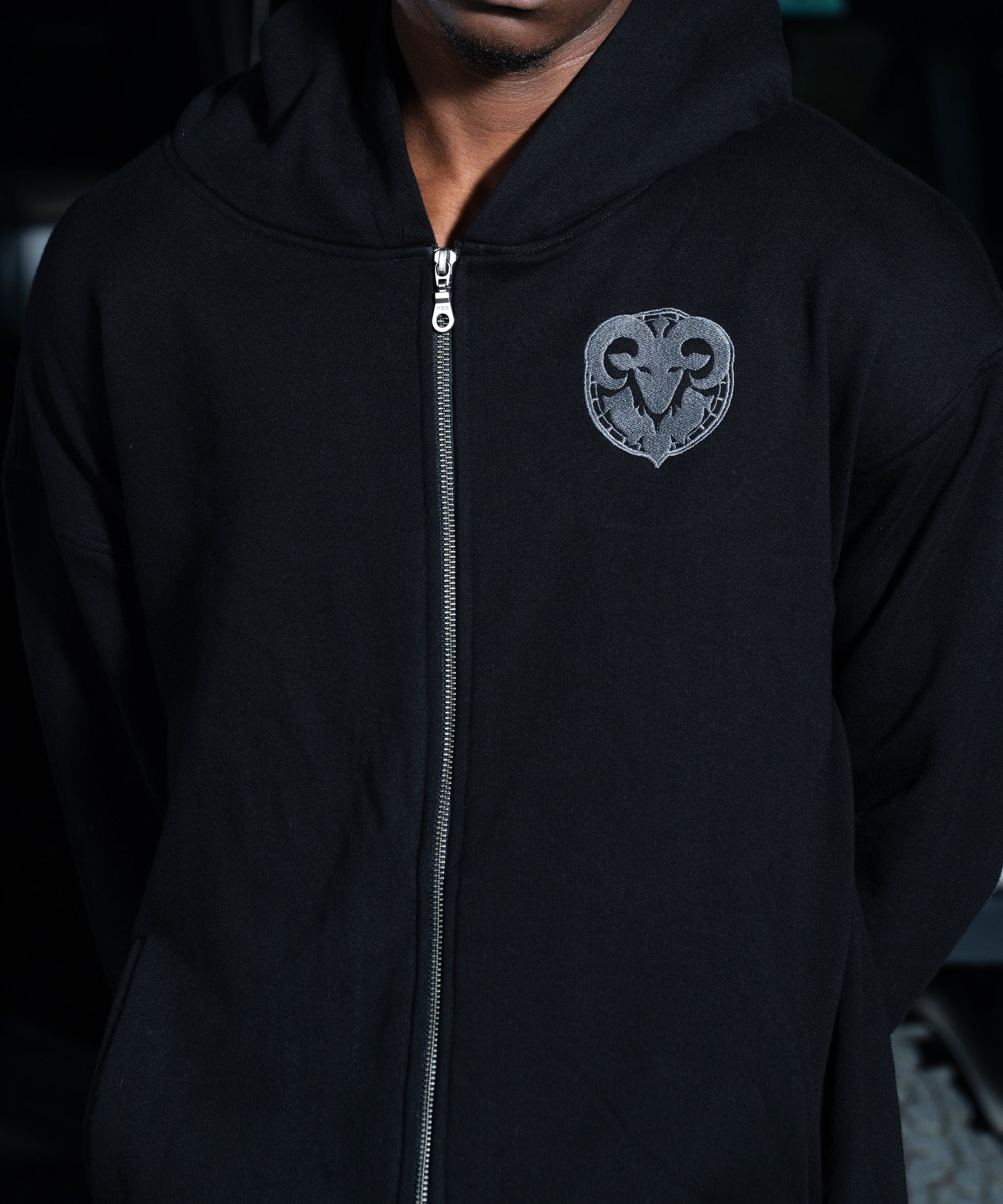 HERITAGE ESSENTIAL ZIPPER HOODIE