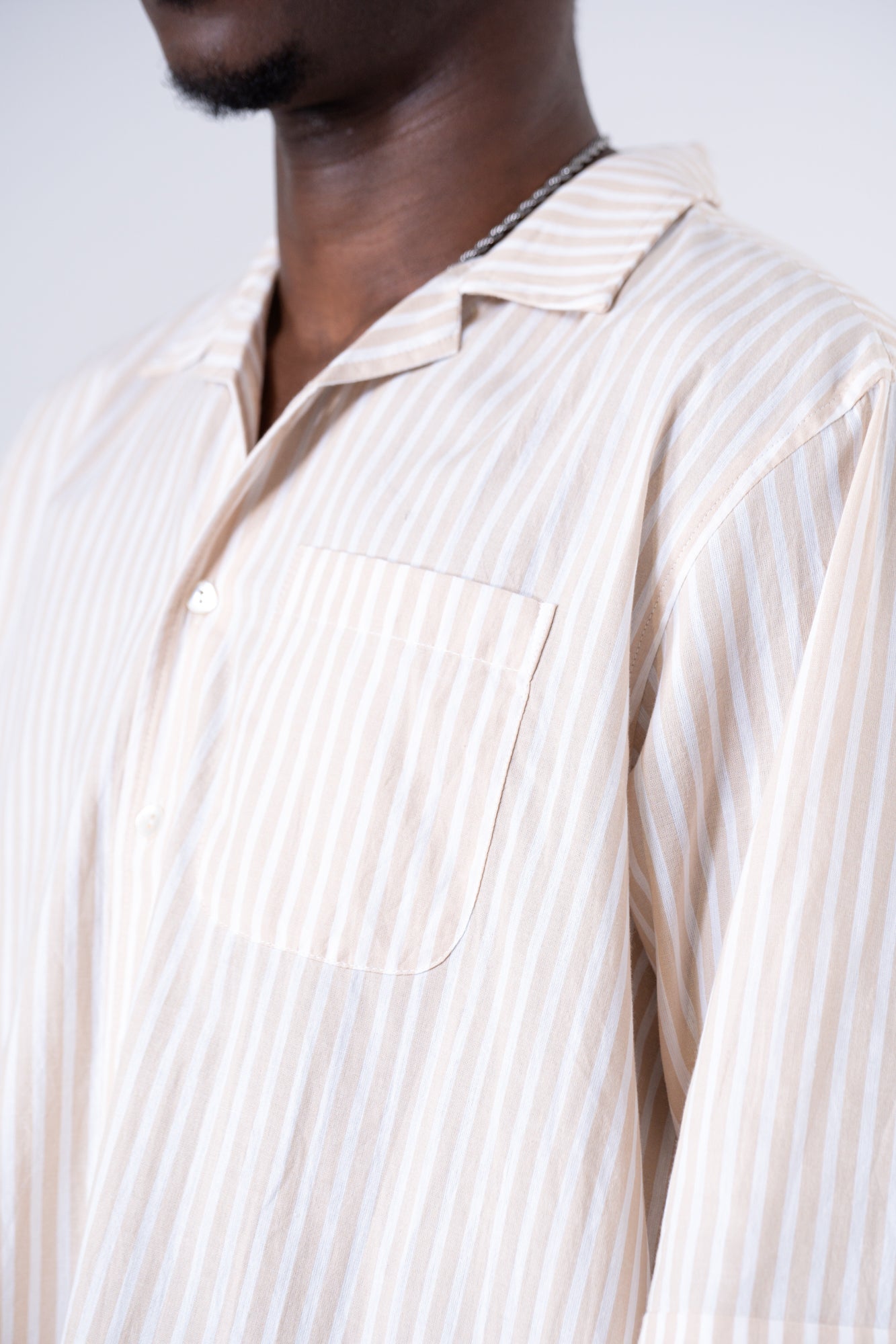Men Beige Classic Box Fit