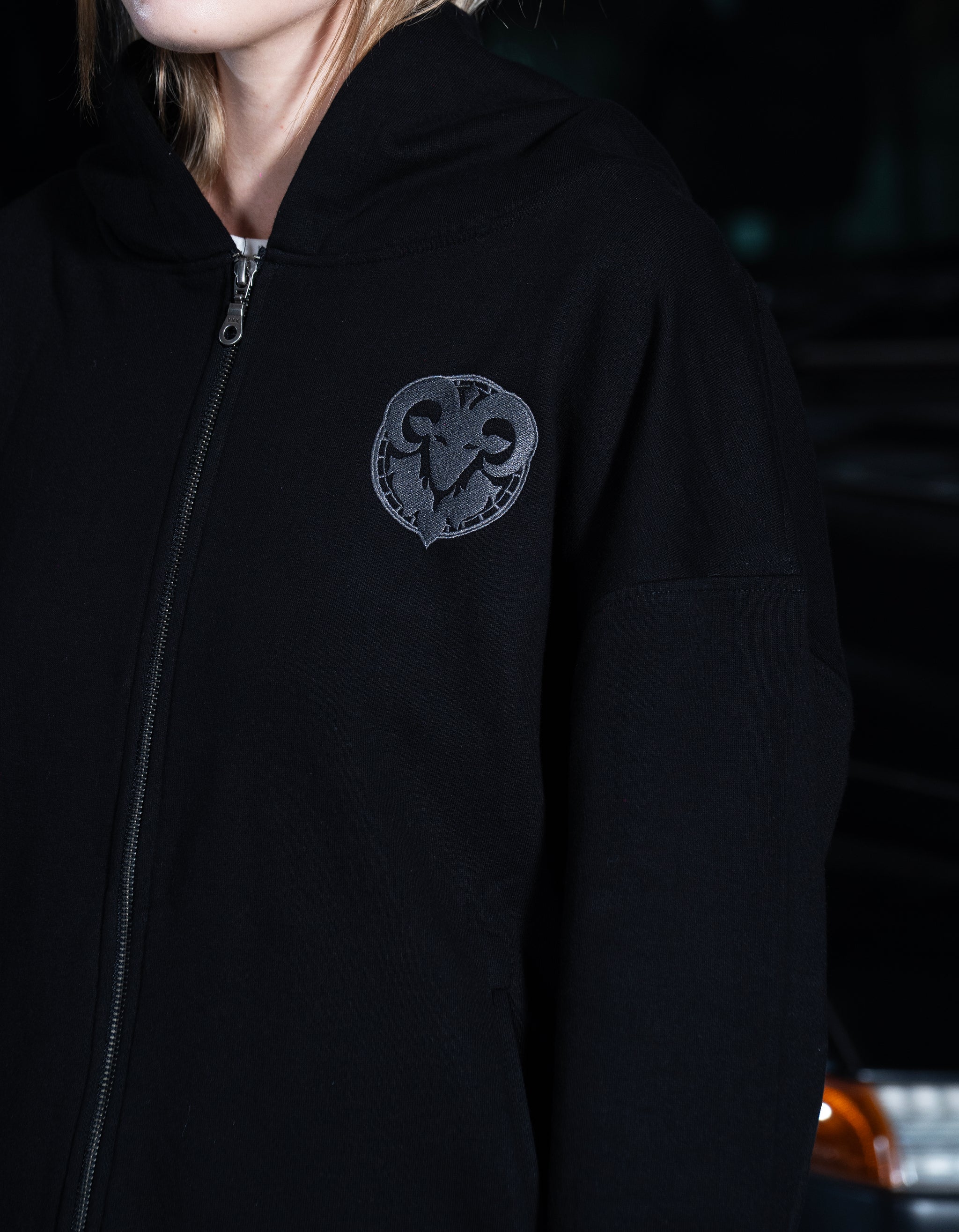 HERITAGE ESSENTIAL ZIPPER HOODIE