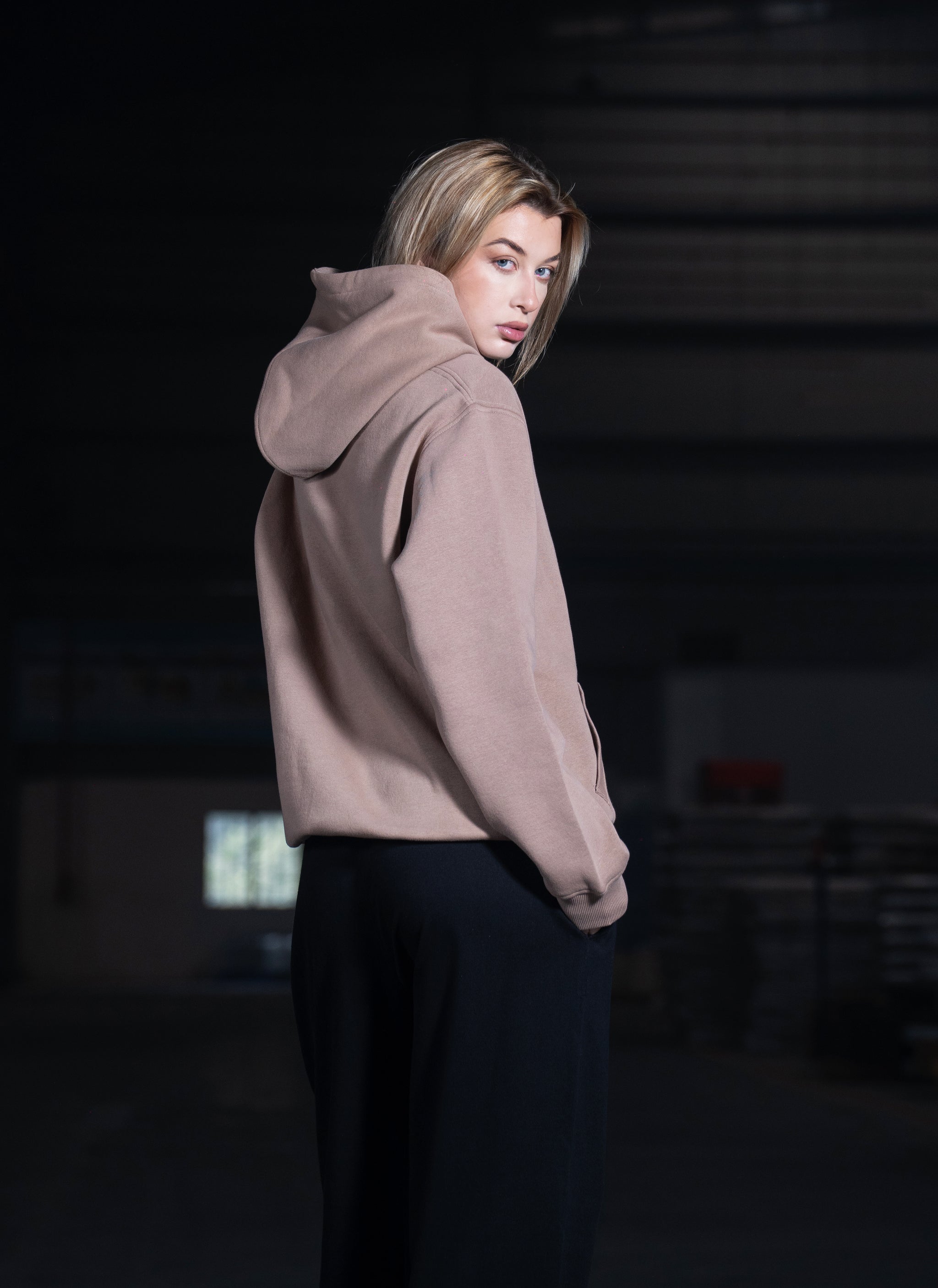HERITAGE ESSENTIAL HOODIE