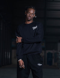 CLASSIC ESSENTIAL SWEATSHIRT