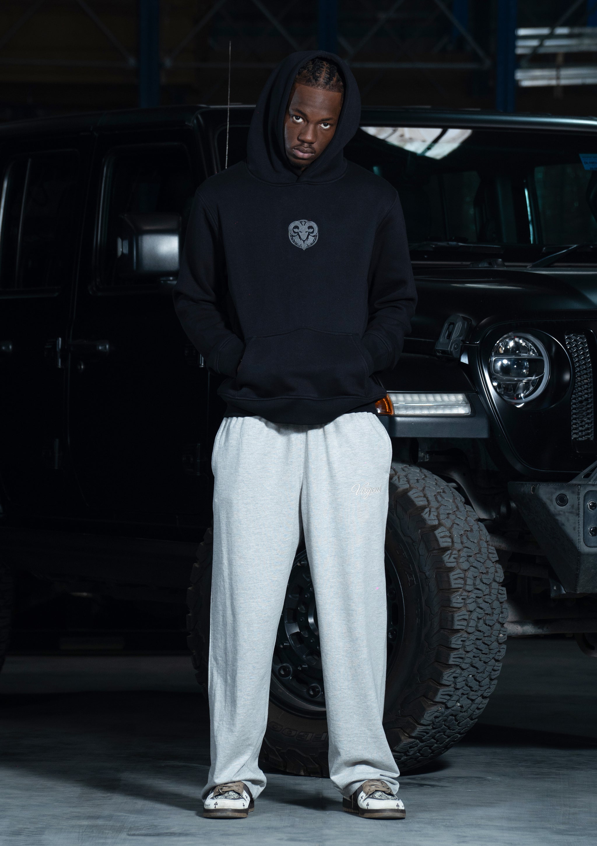 HERITAGE ESSENTIAL HOODIE